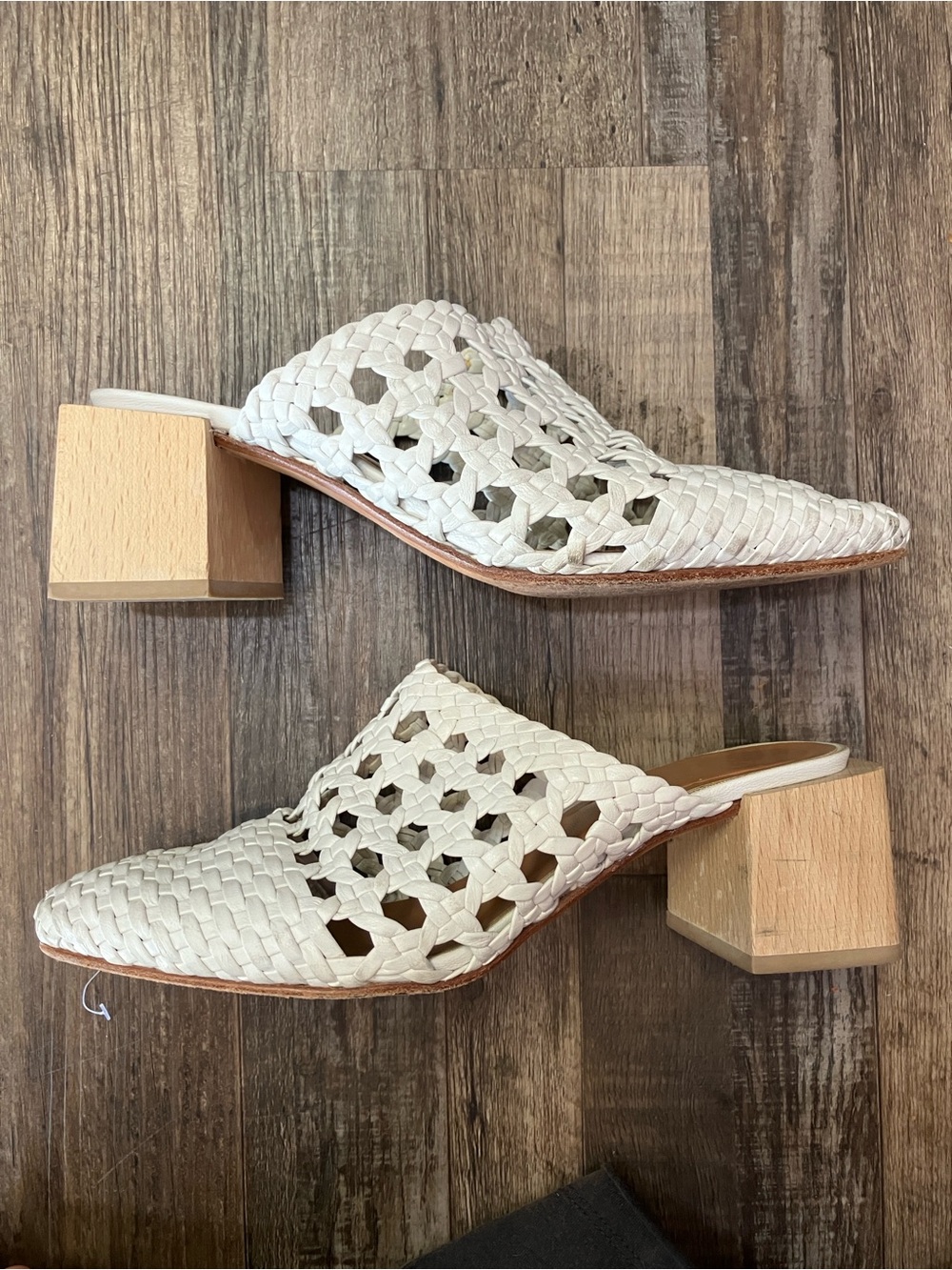 LOQ White Ines Woven Leather Mules with tan insole shoe size 37